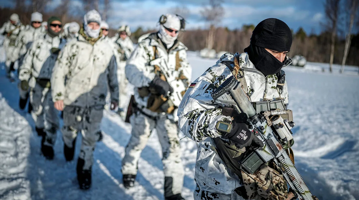 duc trien khai quan doi den greenland nham ngan chan ke hoach xam lang cua trump