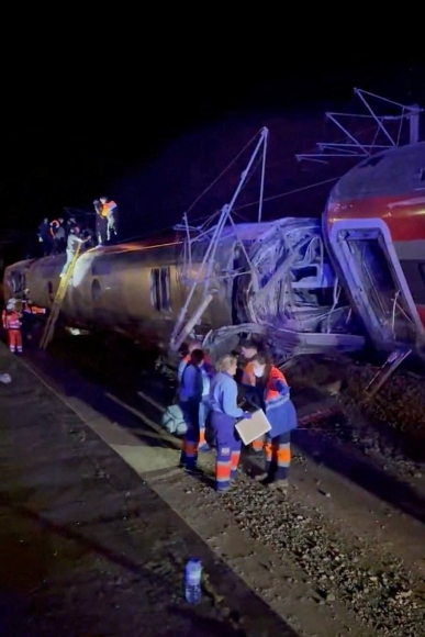 3 Tham Kich Duong Sat Tai Tay Ban Nha Khien It Nhat 24 Nguoi Tu Vong