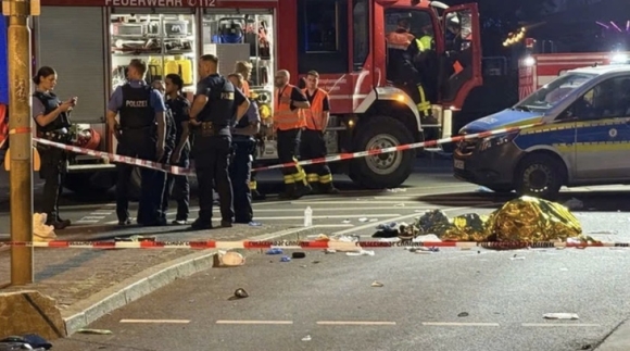 1 Khoi To Tai Xe Gay Tai Nan Khien 2 Anh Em Nguoi Viet Tu Vong Tai Duc