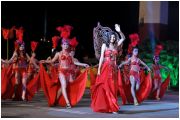 Hạ Long nhận danh hiệu kỳ quan trong lễ hội Carnaval