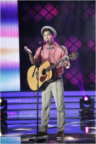 Bán kết 1 Vietnam Idol: Đẹp giọng nhưng kém sắc_4