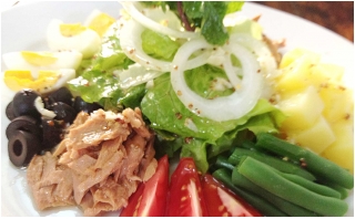 Tươi mát ngày nắng hanh với Salad cá ngừ_1