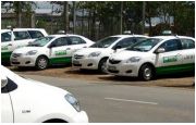 Hà Nội: Muốn đón taxi sẽ phải ra... bến