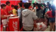 Khắc tên trên lon Coca Cola: Người tiêu dùng Việt là bầy cừu ngoan?
