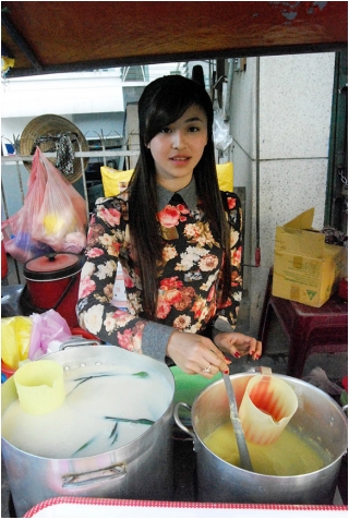 Bỗng nhiên thành... “người nổi tiếng”, hotgirl_2