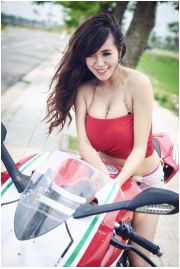 Trào lưu "hotgirl, hotboy": Bùng phát trong</p alt=