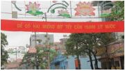 Băng rôn bít tết lạ: Dân không hiểu, vẫn đúng quy</p alt=
