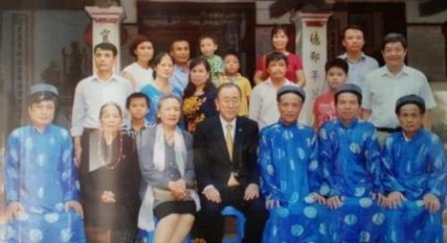 Ông Ban Ki-moon mang dòng dõi Việt: Đừng vội vàng - 1