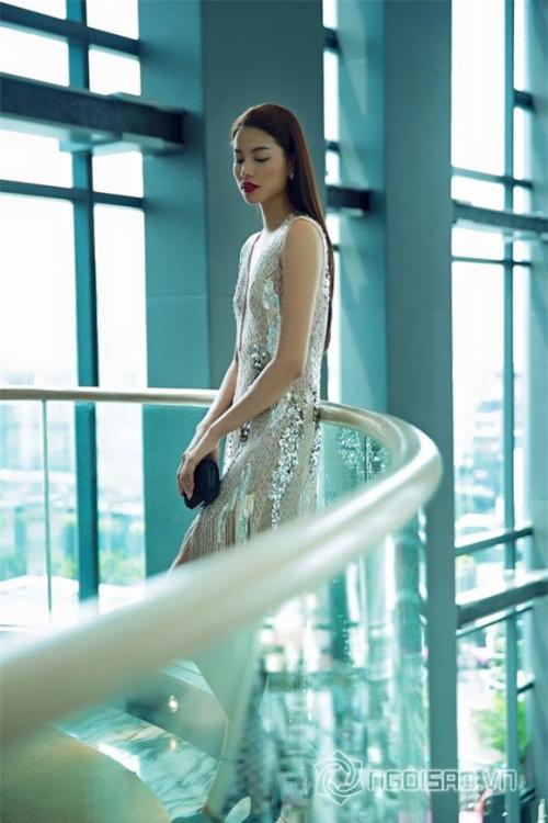 Ngỡ ngàng trước vòng một lép kẹp đến thảm hại của Hoa hậu Việt - 1