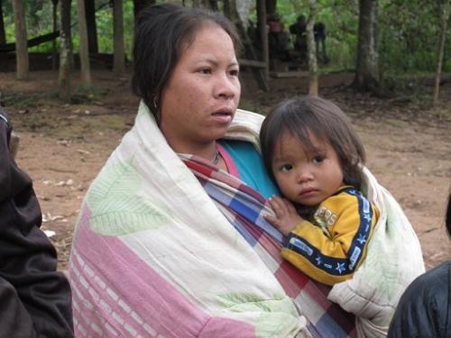 Xót lòng trẻ em Thượng Trạch môi tím bầm trong rét - 1