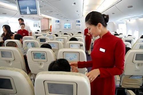 Tiếp viên Vietnam Airlines (VNA): Sao chả bao giờ thấy nàng cười - 0