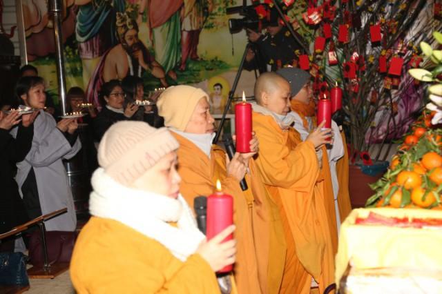 Người Việt đón năm mới tại chùa Phước Nghiêm- Thành phố Leipzig - 0