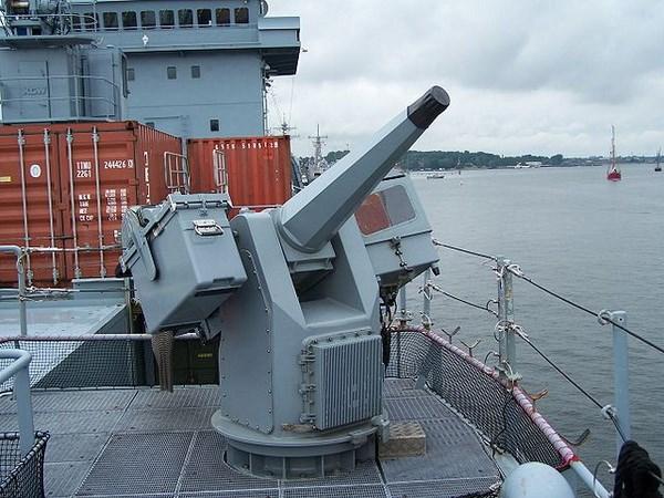 Quân đội Đức tiến hành thử nghiệm vũ khí laser trên tàu hải quân - 0