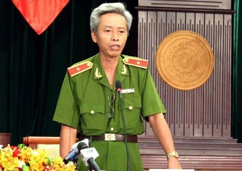 Thưa Thiếu tướng Phan Anh Minh, cái nào bé xíu bằng “móng tay”? - 0