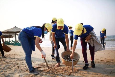 1000 người làm sạch biển: Nỗi bức xúc của người làm thật - 1