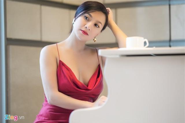 Y Phụng: ‘Chưa gặp lại Lý Hùng vì ngại bạn gái anh ghen’ - 1