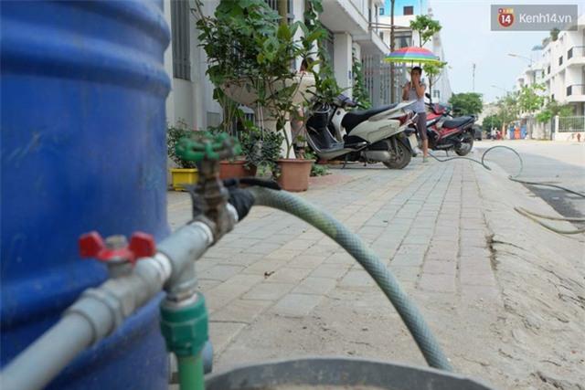 Biệt thự tiền tỷ ở Hà Nội 2 năm không có nước sạch phục vụ sinh hoạt - 4