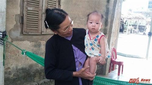 Nỗi buồn của hàng trăm đứa trẻ ở làng giàu nhất nước - 1