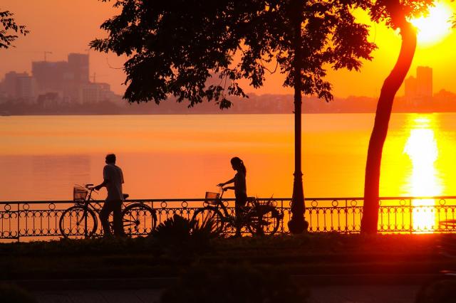 Từ Hà Nội đến Berlin: Một mình ngày cuối năm với dư âm “nỗi buồn chiến tranh” - 0