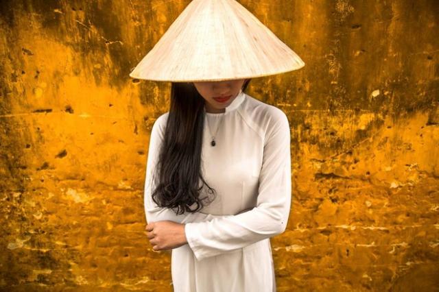 Trang phục Đẹp nhất Việt Nam trên Báo nước ngoài - 2