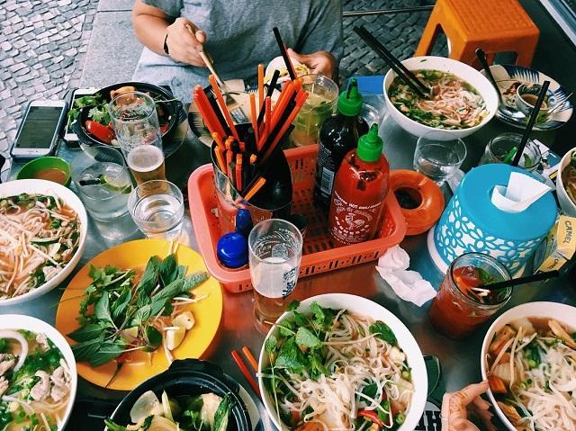 Những quán ăn Việt ngon và nổi tiếng giữa lòng Thủ đô nước Đức - 1