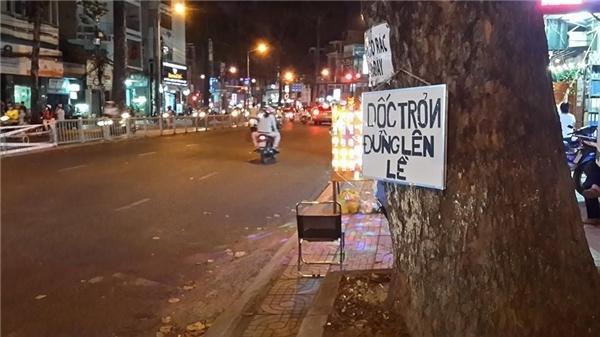 Sự Tử tế không khó tìm giữa đường phố Sài Gòn - 0