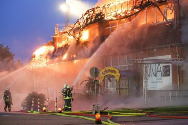 Cháy lớn tại nhà hàng Việt ở Đức: Hai đầu bếp Việt Nam thoát chết kỳ diệu - 0