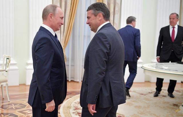 Putin bất ngờ ca ngợi quan hệ Nga - Đức - 0