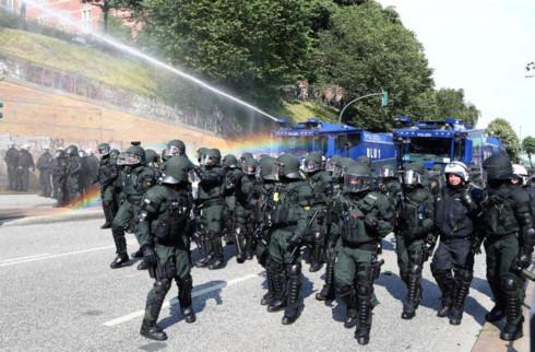 Hamburg: Bạo lực kinh hoàng phủ bóng đen lên Hội nghị Thượng đỉnh G20 tại Đức - 4