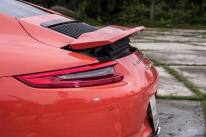 Nước Đức trong một chiếc Porsche 911 giá 8 tỷ - 3