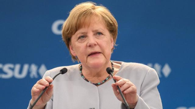 Thủ tướng Đức cam kết không giảm phúc lợi để tăng chi tiêu quốc phòng - 0