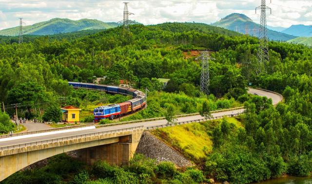 Dấu ấn Việt Nam: Đi dọc dải đất hình chữ S trên những chuyến tàu hỏa - 2