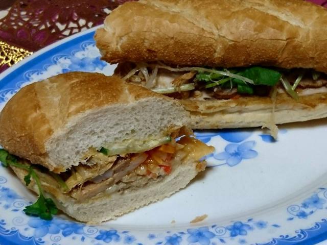 Quán bánh mì của 2 chàng trai Việt gây sốt trên đất Nhật - 3