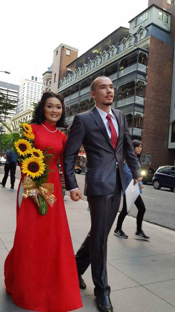 Cô gái Việt U30 quyết chờ chàng trai Tây đủ tuổi thành niên để lấy làm chồng  - 4
