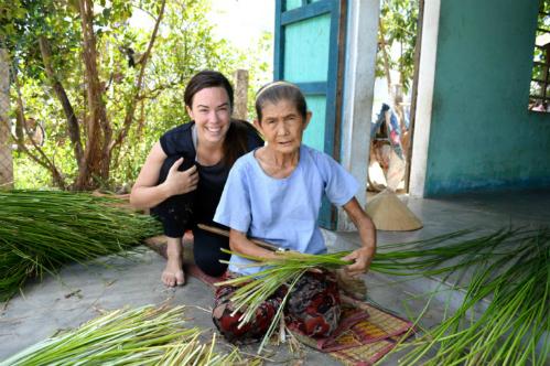 Khách Tây ghen tỵ với phụ nữ Việt vì ăn mãi không béo - 0