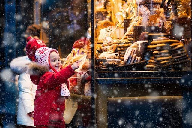 Đêm Giáng sinh, trẻ em trên khắp thế giới chuẩn bị gì chào đón ông già Noel? - 1
