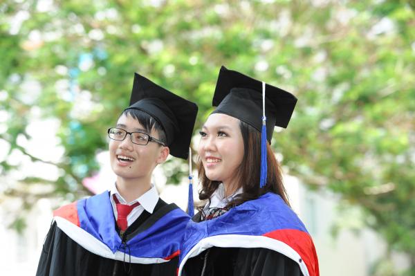 Nếu có 1 tỷ đồng, tôi sẽ cho con du học - 0