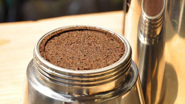 Các nhà khoa học khẳng định: Bã cà phê là một “bảo bối”, đừng bỏ lỡ 7 cách dùng hữu ích - 5
