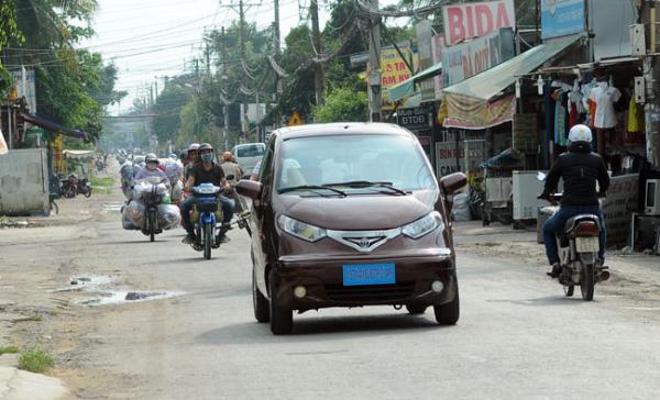 Chiếc ô tô điện đầu tiên do một người Việt Nam sáng chế, chạy 100km chỉ tốn 15 nghìn tiền điện - 2