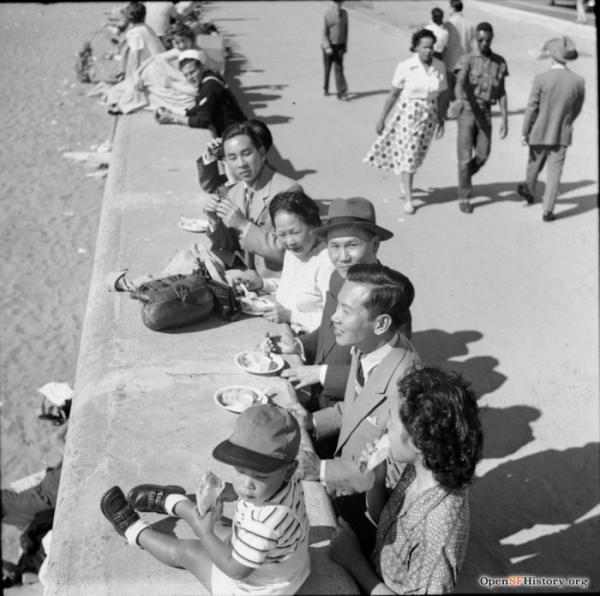 Ảnh độc chuyến du hí của người Việt ở Mỹ năm 1951 - 9