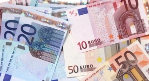 Đồng EURO gần chạm “đáy” của sáu tháng rưỡi do bất ổn chính trị ở Italy - 0