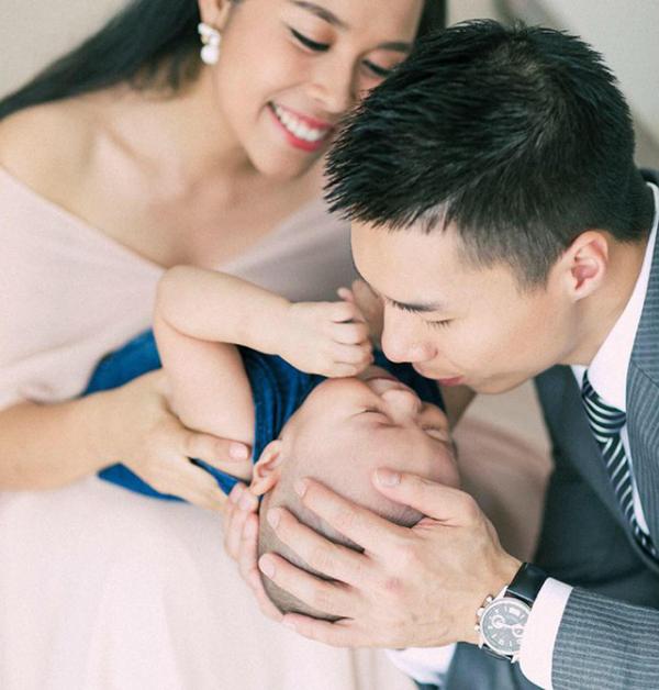 Quốc Cơ, Quốc Nghiệp “chấn động” thế giới: Vợ xinh đa tài, muôn người phát ghen - 3