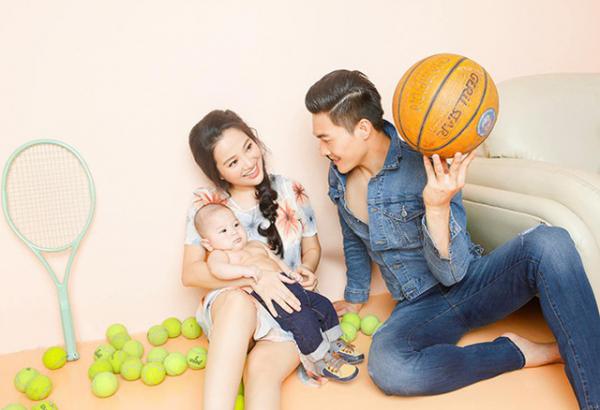 Quốc Cơ, Quốc Nghiệp “chấn động” thế giới: Vợ xinh đa tài, muôn người phát ghen - 20