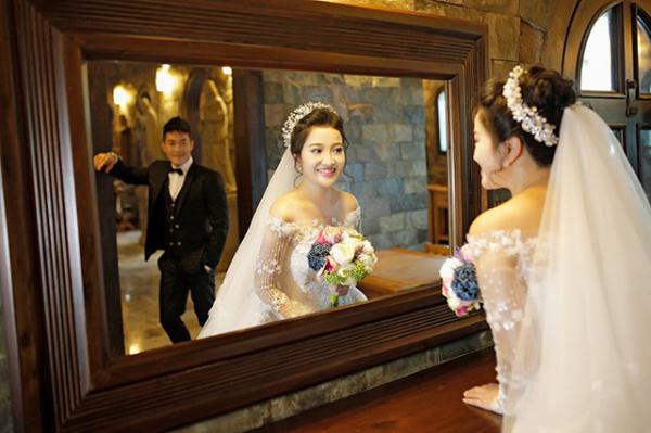 Quốc Cơ, Quốc Nghiệp “chấn động” thế giới: Vợ xinh đa tài, muôn người phát ghen - 13