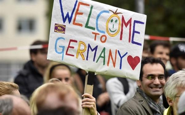 Khủng hoảng tị nạn đe dọa sự ổn định chính trường Đức - 0