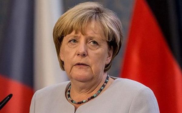 Sau Thượng đỉnh EU, bà Merkel vẫn bất đồng với đảng CSU - 0