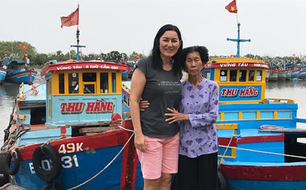 Người phụ nữ Australia nhận nhầm mẹ Việt suốt 14 năm - 0