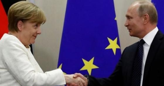 42 1 Duc Tong Thong Putin Sap Den Berlin De Gap Go Thu Tuong Merkel