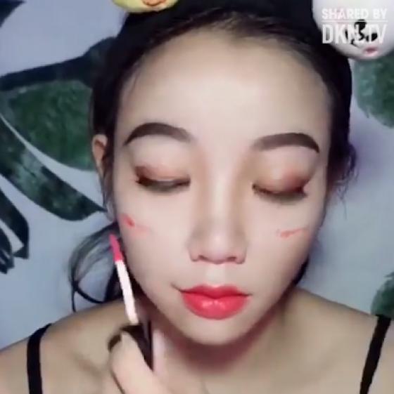 42 8 Co Gai Vit Hoa Thien Nga Voi Man Make Up Dinh Cao Dui Mat May Lan Van Khong Tin Day La Cung 1 Nguoi