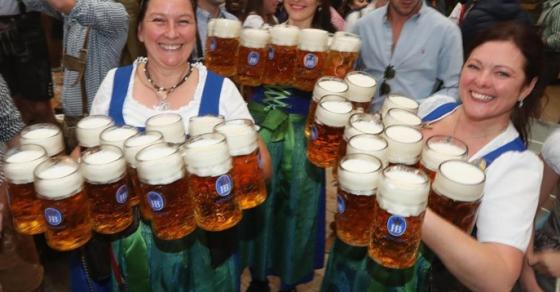 42 4 Choang Ngop Le Hoi Bia Lon Nhat The Gioi Oktoberfest Tai Duc